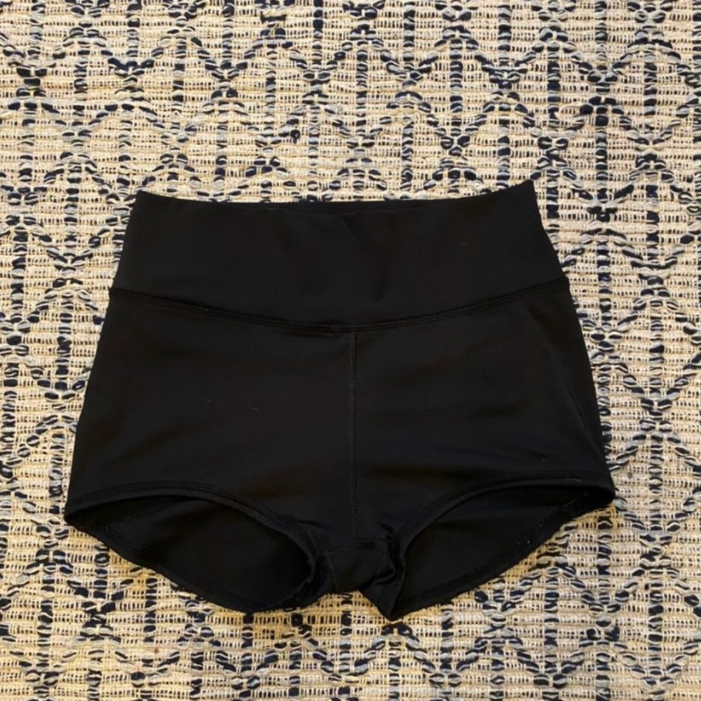 five dance wear everyday short